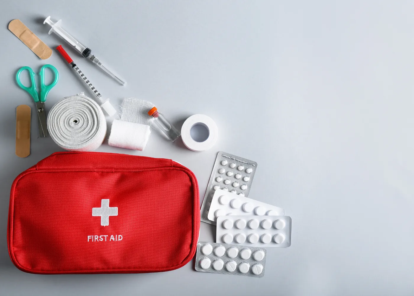 trousse secours vacances