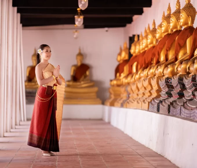 Traditions surprenantes : Découvrez le top des coutumes à travers le globe !