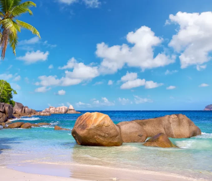 seychelles-un-guide-pour-decouvrir-les-plus-belles-plages-et-recifs-coralliens