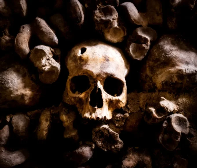 Escapades mystiques : Découvrez des lieux chargés de légendes et de mystères