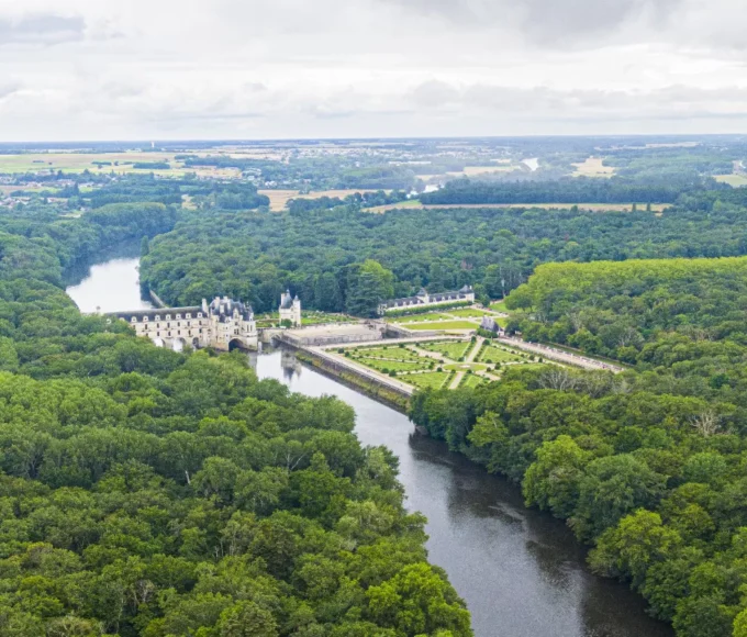 decouverte-des-chateaux-de-la-loire-a-velo-une-aventure-inoubliable