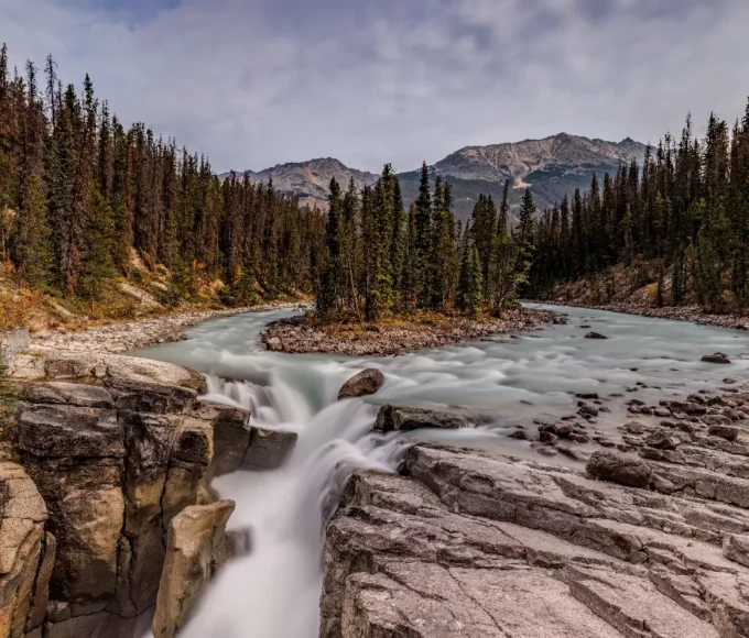 les-cascades-les-plus-isolees-et-magnifiques-du-monde