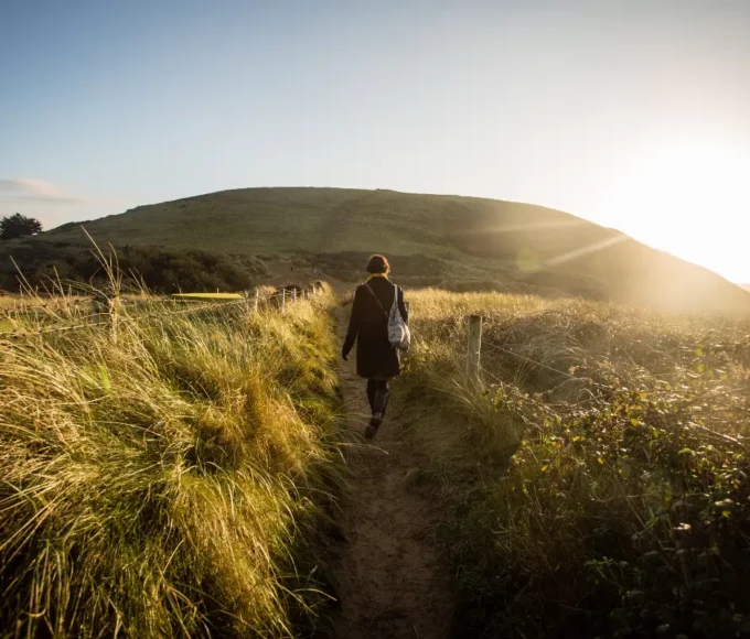 les-plus-beaux-sentiers-cotiers-pour-randonneurs-decouvrez-ces-merveilles-de-la-nature