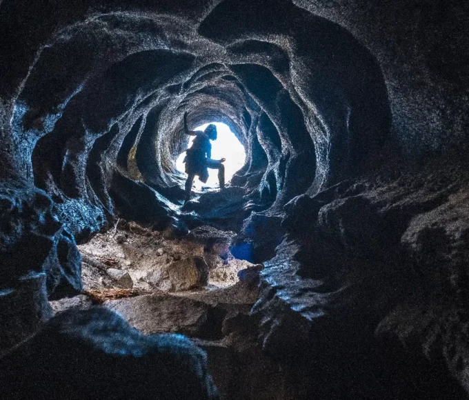 les-tunnels-de-lave-a-explorer-vestiges-deruptions-passees