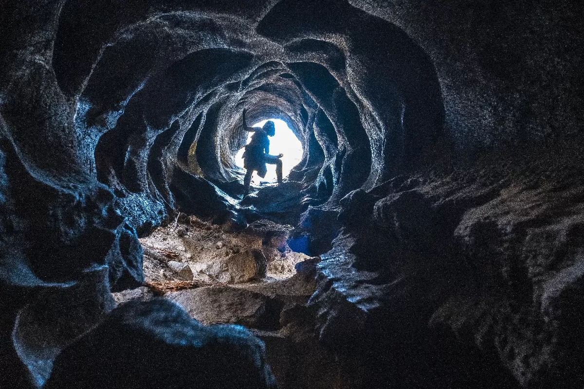 les-tunnels-de-lave-a-explorer-vestiges-deruptions-passees