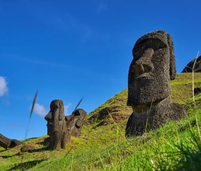 lile-de-paques-et-ses-mysteres-plus-que-de-simples-statues