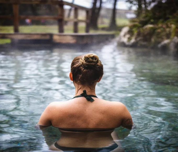 retraite-bien-etre-dans-les-sources-thermales-de-hakone-japon