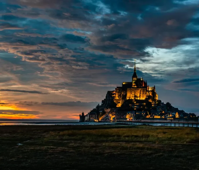 retraite-spirituelle-dans-les-monasteres-du-mont-saint-michel-france
