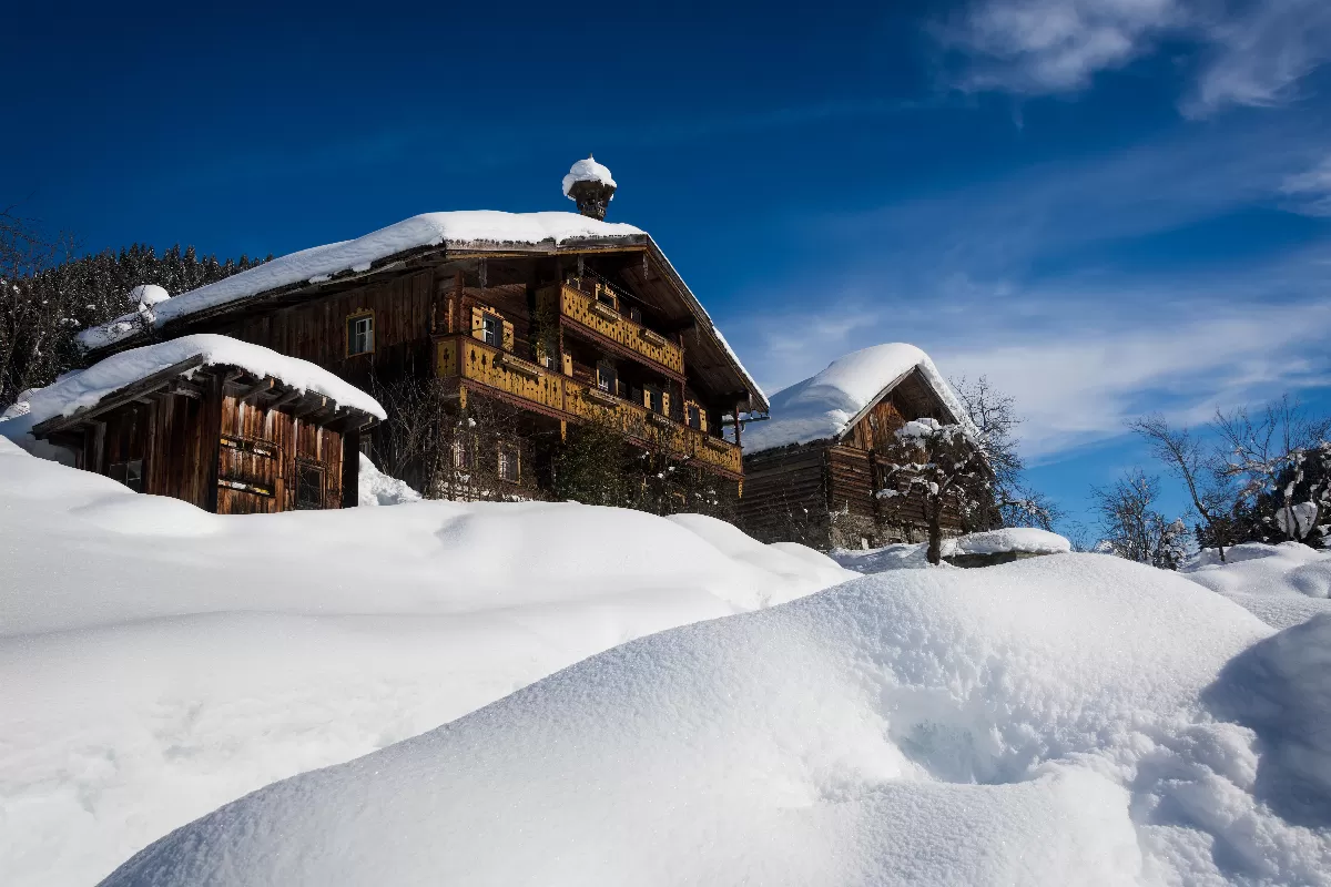 sejour-dans-un-chalet-en-bois-en-suisse-retraite-montagnarde-au-coeur-des-alpes-suisses