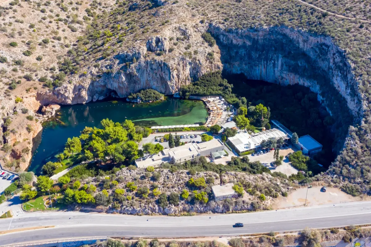 lac Vouliagmeni
