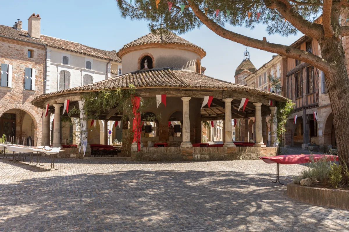 classe-parmi-les-plus-beaux-villages-de-france-ce-village-elu-4eme-village-prefere-des-francais-fait-rever-les-visiteurs