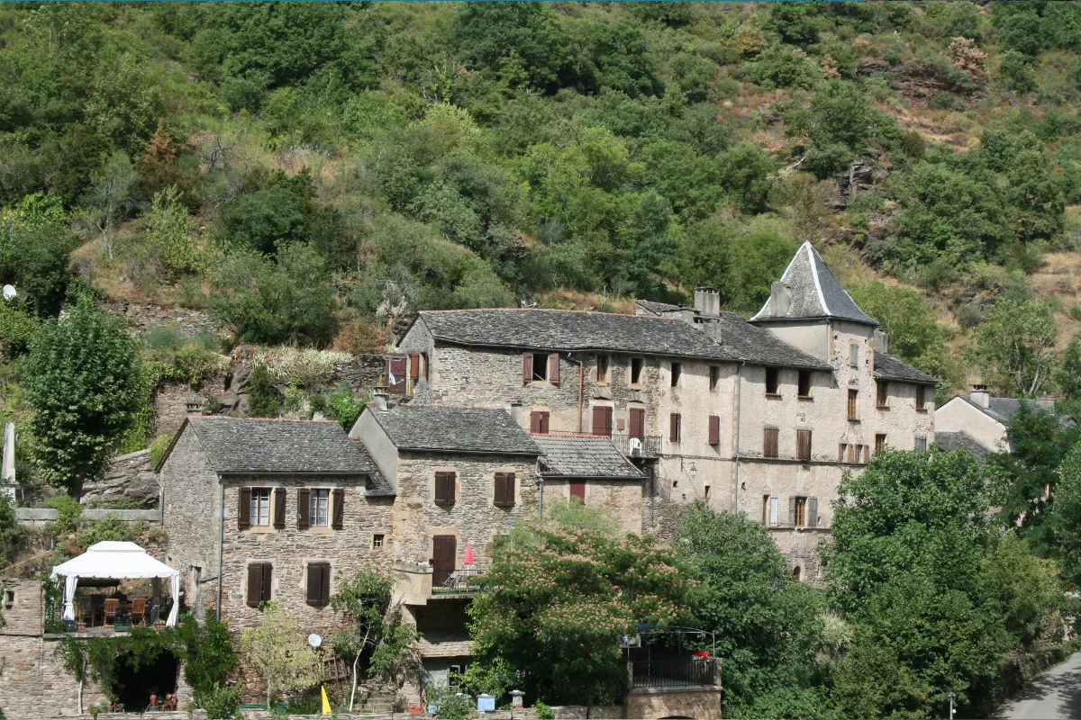 considerees-parmi-les-joyaux-de-france-ces-deux-communes-viennent-dobtenir-le-label-plus-beaux-villages-de-france