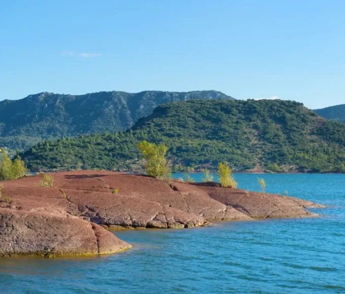 lac du Salagou