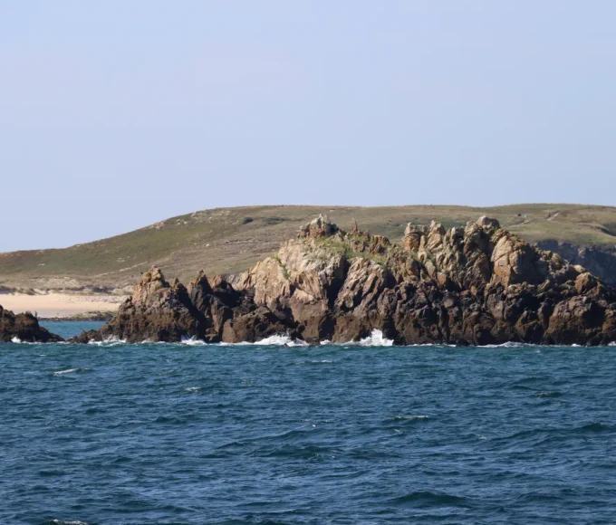 cette-petite-ile-bretonne-au-sud-du-morbihan-est-un-veritable-tresor-naturel-encore-parfaitement-preserve