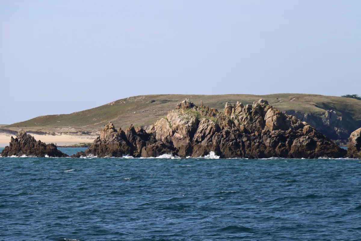 cette-petite-ile-bretonne-au-sud-du-morbihan-est-un-veritable-tresor-naturel-encore-parfaitement-preserve