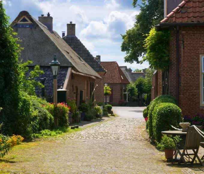 veritable-tresor-medieval-ce-village-cache-de-la-loire-figure-parmi-les-plus-beaux-villages-de-france
