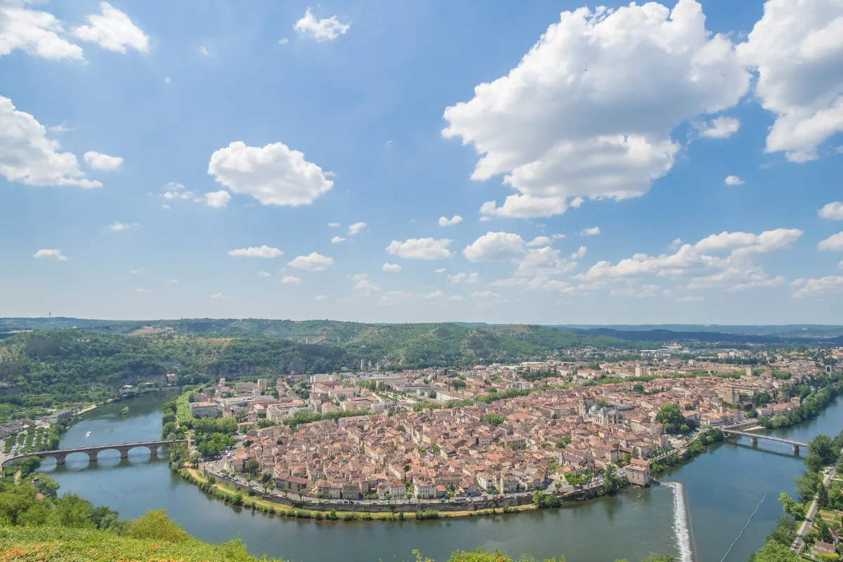 vous-navez-pas-eu-la-chance-de-partir-en-vacances-cet-ete-voici-5-idees-de-destination-vous-evader-a-lautomne