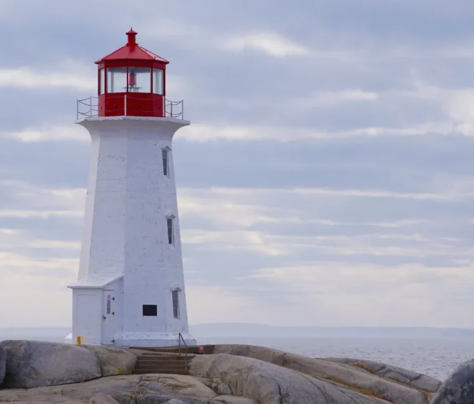 5-phares-incroyables-a-decouvrir-sur-la-cote-ouest-de-la-france-voici-la-selection-des-plus-beaux