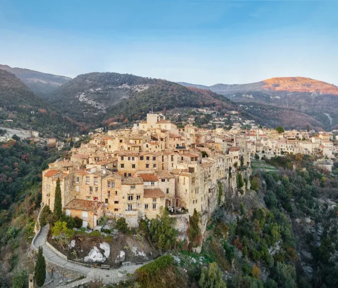 avec-ses-paysages-incroyables-et-son-ensoleillement-cette-region-est-la-preferee-des-francais-en-2024