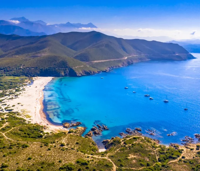 cette-annee-quelle-est-la-destination-que-les-francais-ont-plebiscite-pour-passer-les-vacances-de-la-toussaint