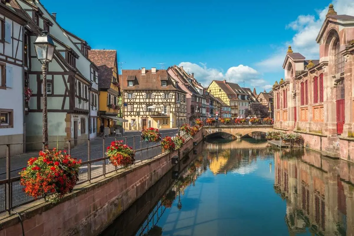 cette-ville-aux-rues-les-plus-belles-du-monde-est-en-france-et-ce-nest-pas-paris