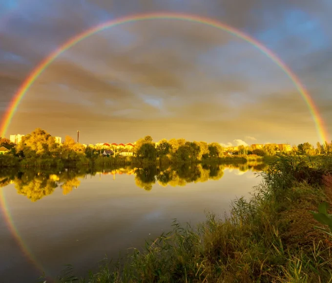 cette-ville-en-france-est-celle-ou-lon-peut-voir-le-plus-darcs-en-ciel-voici-laquelle