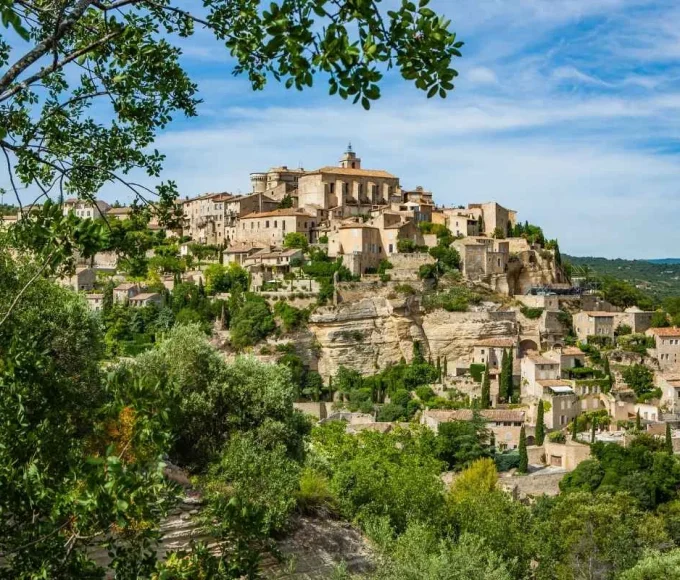 decouvrez-ce-village-medieval-enchanteur-en-paca-et-decouvrez-tous-ses-mysterieux-secrets