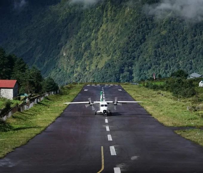 pourquoi-cet-aeroport-non-loin-de-leverest-est-il-considere-comme-le-plus-dangereux-au-monde