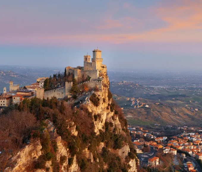 quels-sont-pays-en-europe-encore-meconnus-voici-les-3-destinations-a-decouvrir-cette-annee