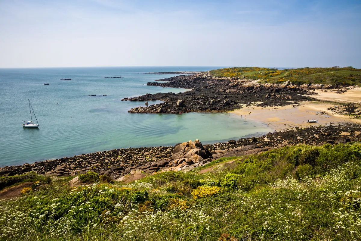 voici-les-10-plus-belles-iles-francaises-vers-lesquelles-partir-pour-un-petit-voyage-cet-automne