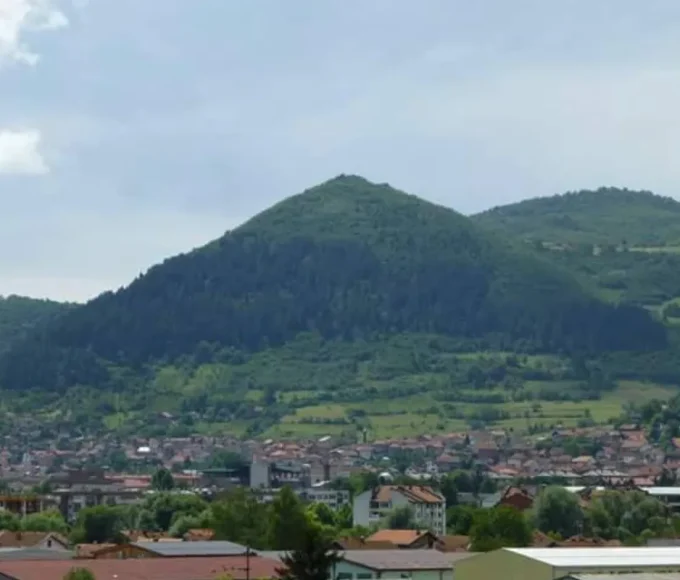 TheBIHLover, CC BY-SA 4.0, via Wikimedia Commons