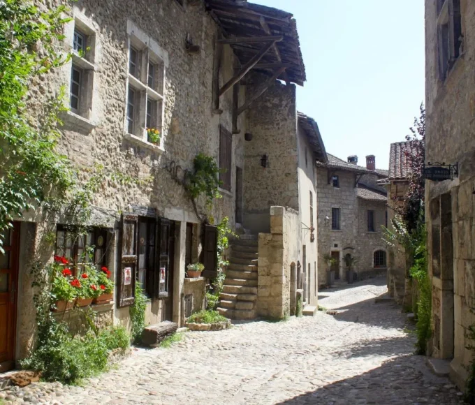 Pérouges