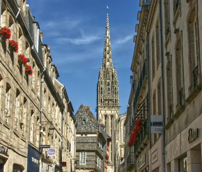 tourisme-en-armorique-les-5-lieux-incontournables-a-visiter