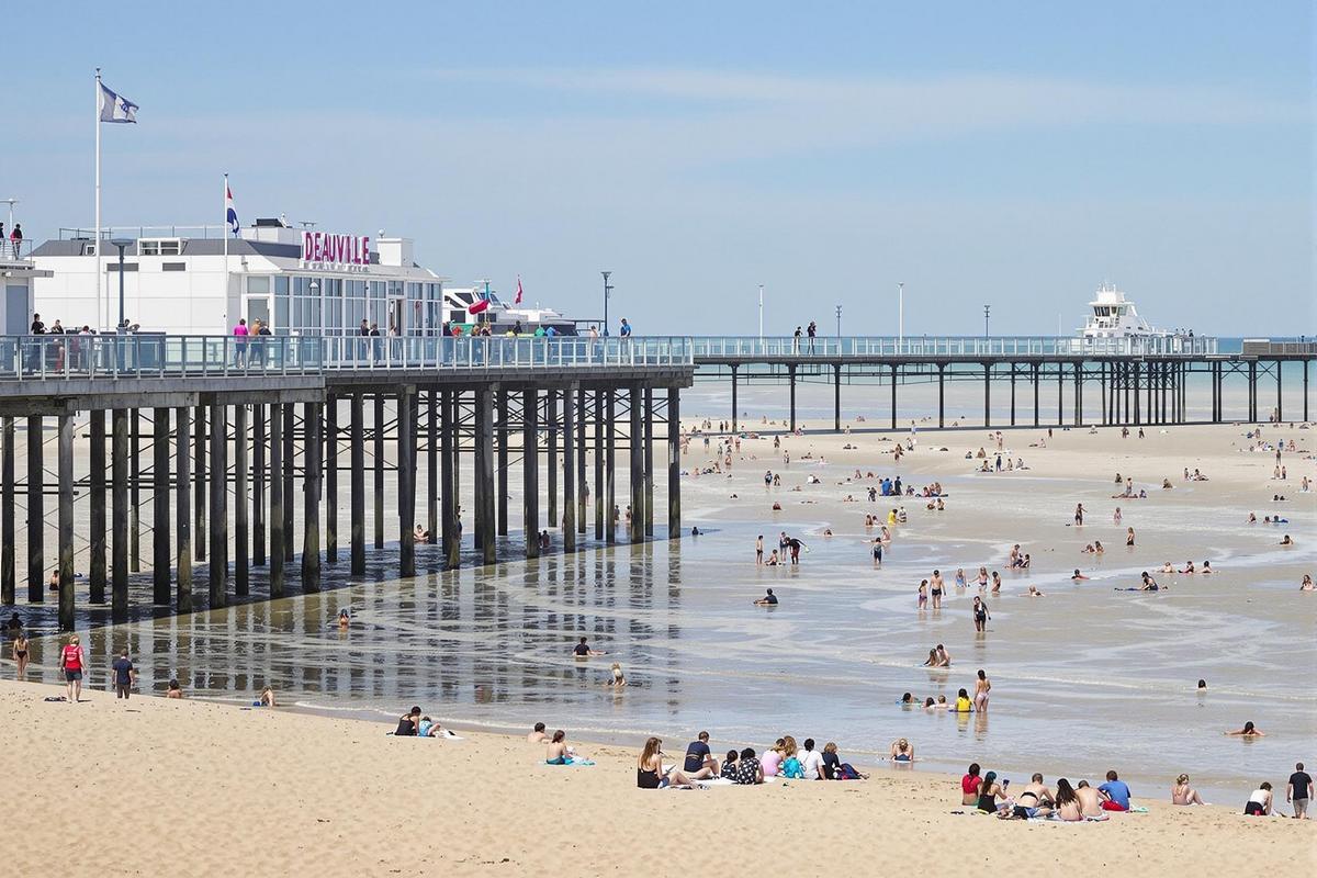 Où se trouve la plage la plus proche de Paris ?
