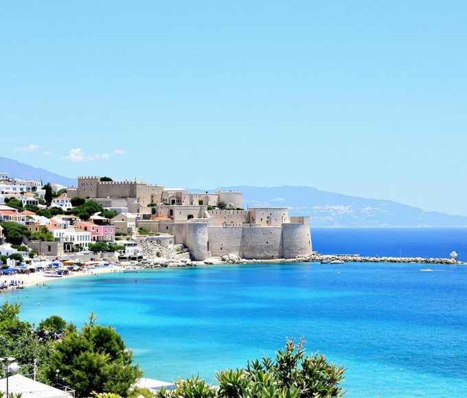 Cette sublime destination grecque, désertée par les touristes, est parfaite pour partir au soleil cet été