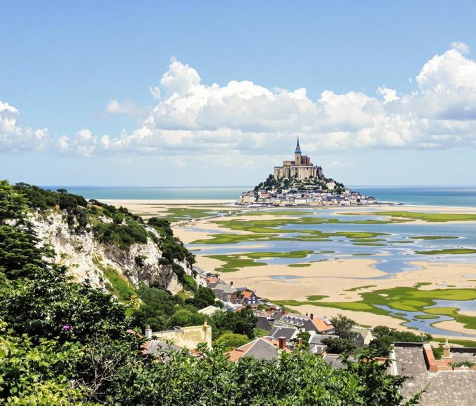 De Saint-Malo au Mont-Saint-Michel, quelles sont les étapes incontournables pour un roadtrip inoubliable ?