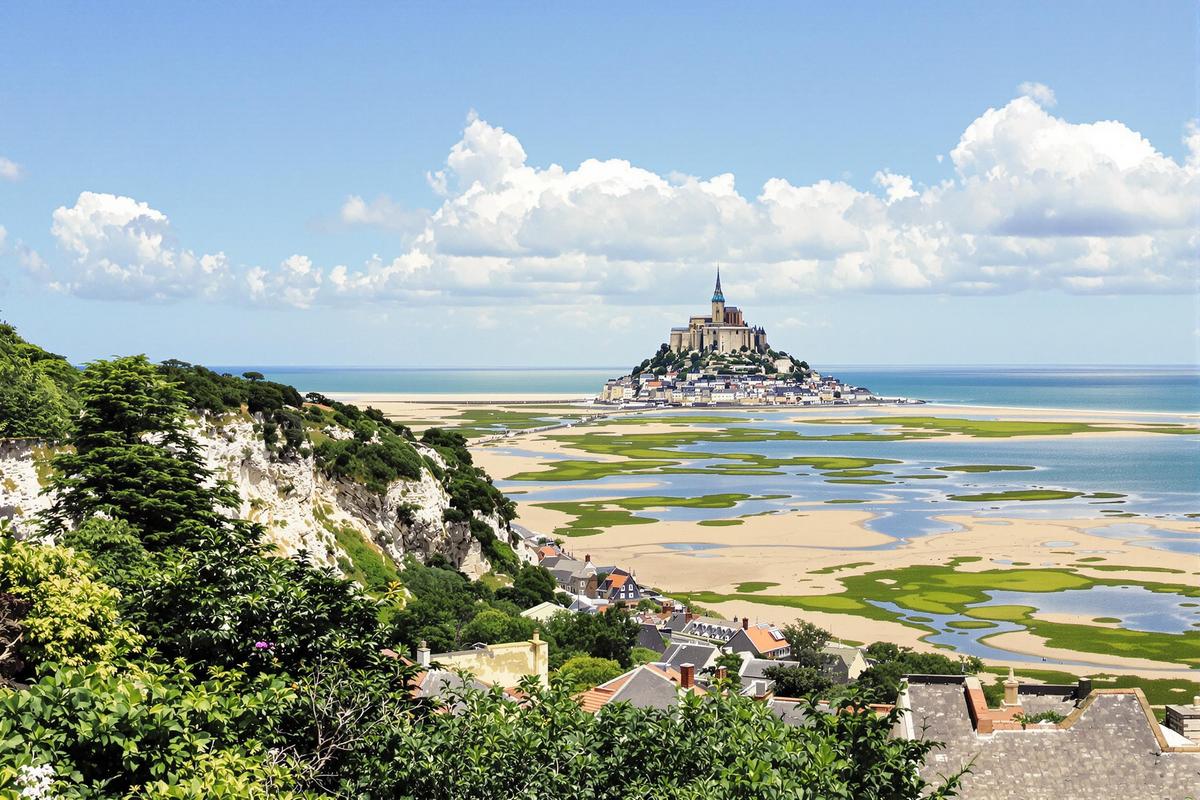 De Saint-Malo au Mont-Saint-Michel, quelles sont les étapes incontournables pour un roadtrip inoubliable ?