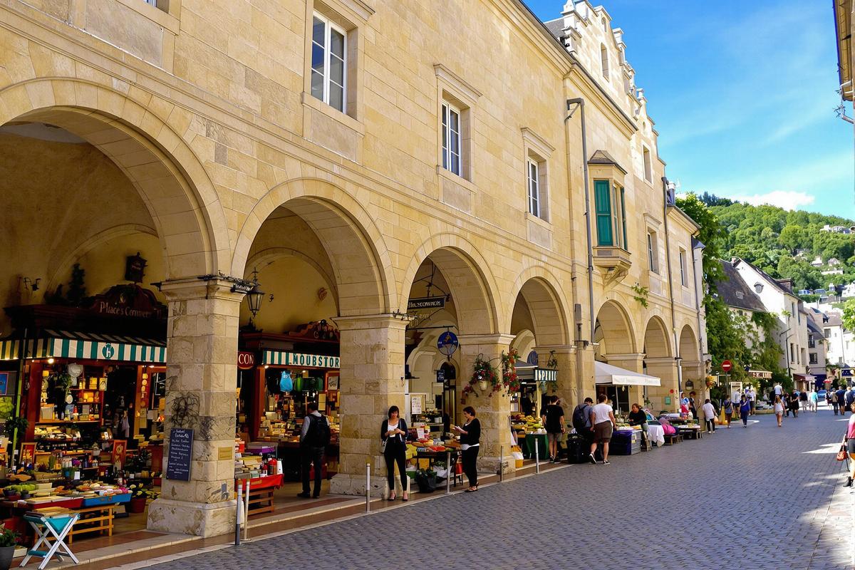 Oubliez Sarlat : ce village du Périgord noir est un trésor méconnu