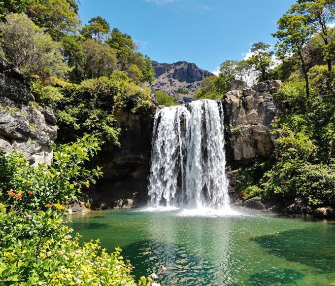 Cette cascade méconnue est l'une des plus belles d'Europe, elle offre une randonnée magique.jpg