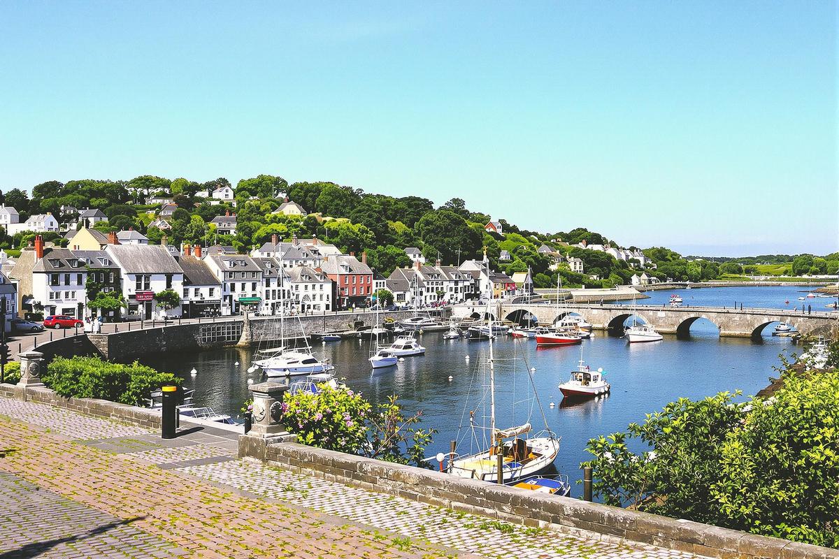 Étonnant : Benjamin Franklin débarqua dans ce village breton de 14 000 habitants.jpg