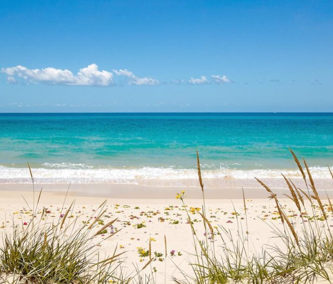 Fuyez la foule : cette côte secrète aligne plages sauvages et tarifs riquiqui.jpg