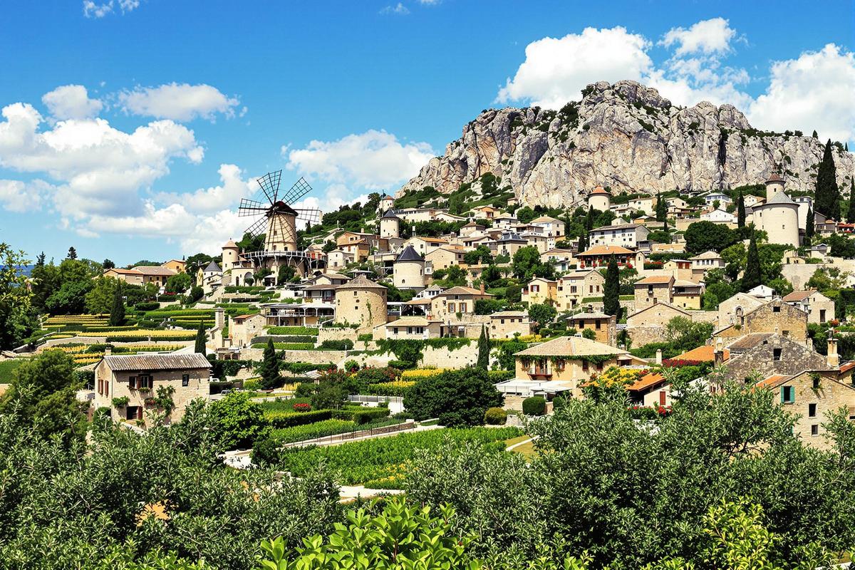 Provence : ce village de 21 404 habitants cache un trésor médiéval et naturel.jpg