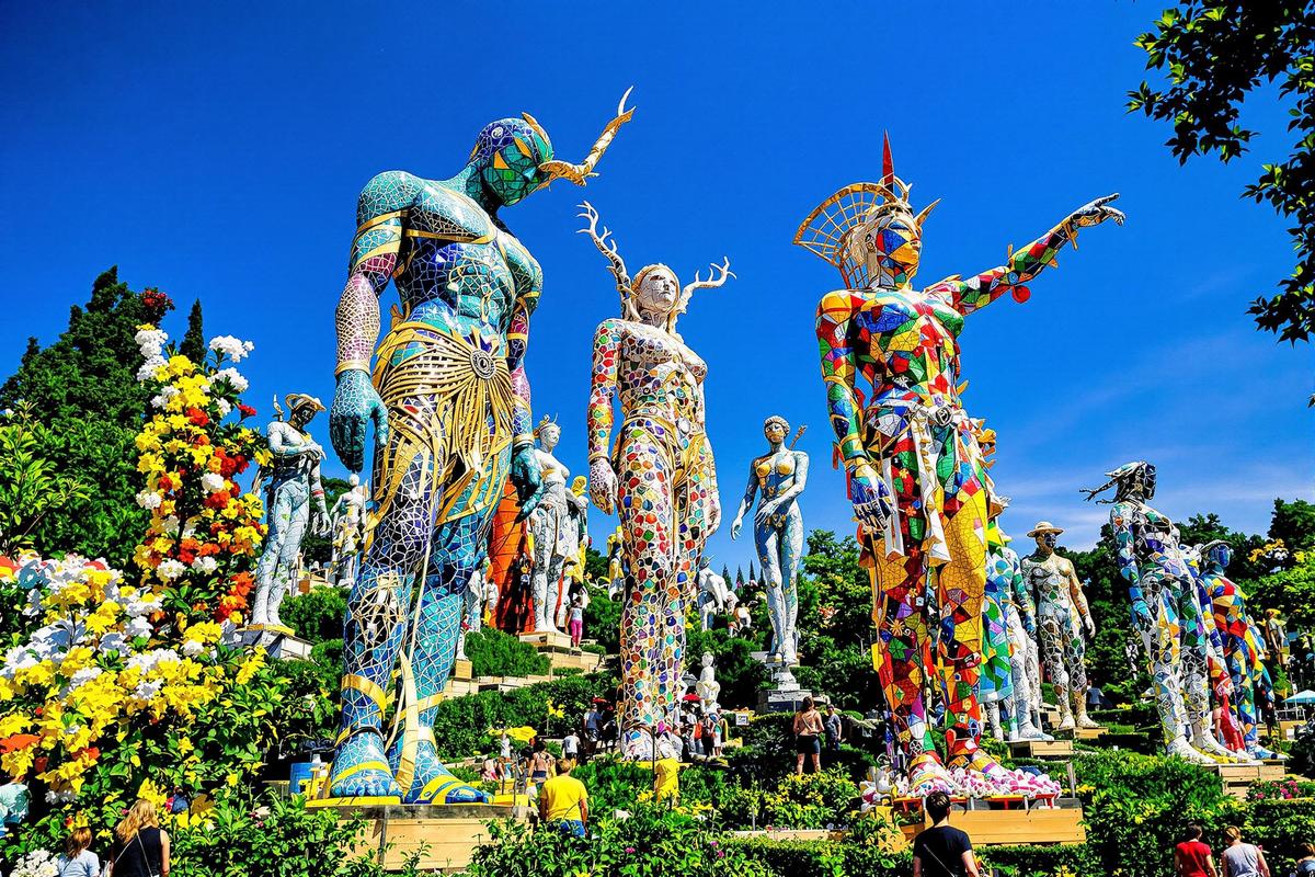 Toscane : ce jardin aux sculptures géantes choque les touristes, vous n’y croirez pas !.jpg