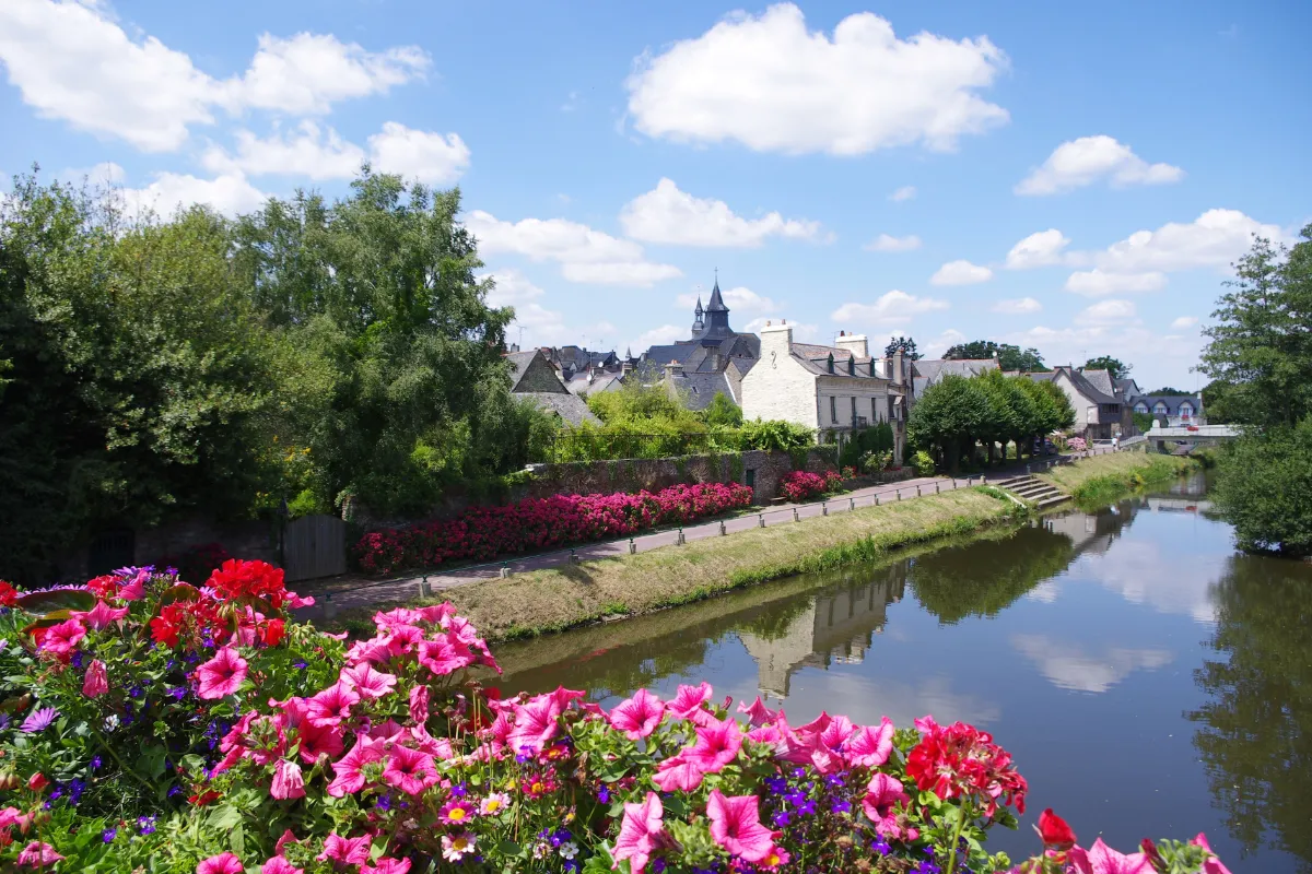 village-prefere-des-francais-2025-decouvrez-le-patelin-breton-au-charme-irresistible-en-deuxieme-place